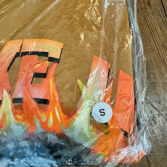 Wake Up World Streetwear Women’s Size Small - Picture 4 of 5